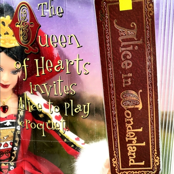 2007 ALICE IN WONDERLAND THE QUEEN OF HEARTS - Picture 2 of 12